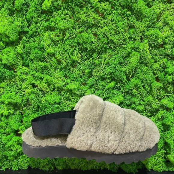 UGG Super Fluff Slipper - Picture 4 of 7